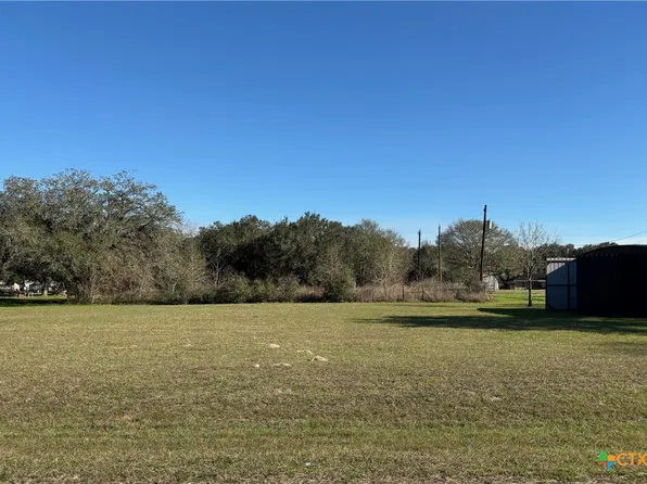 0 Hollybrook Dr, Inez, TX 77968