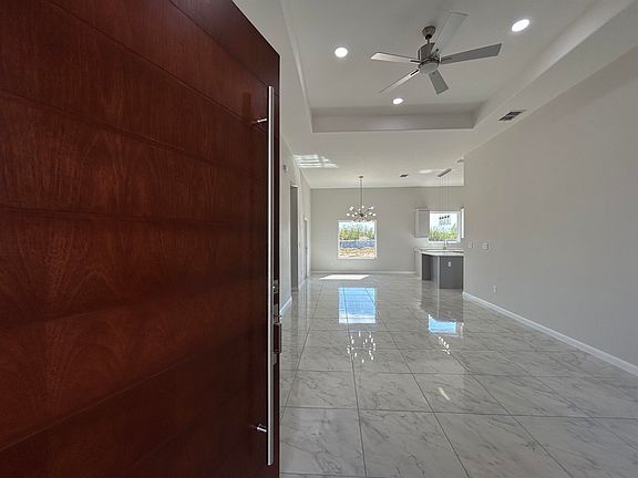 4th image of 2403 Durazno Ct