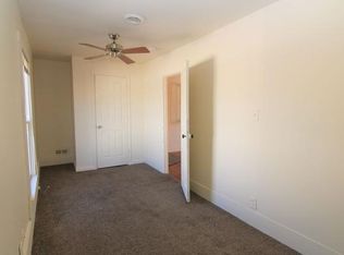 918 N Bridge St #A, Linden, MI