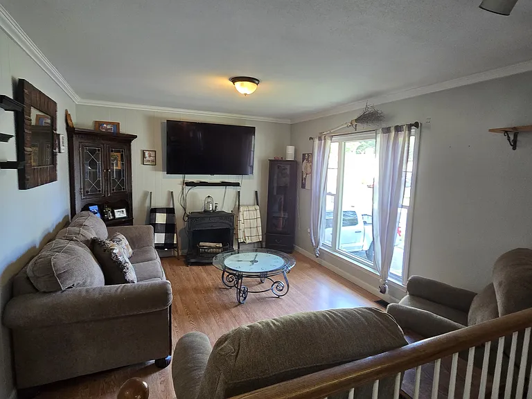 15 Autumn Hill Rd — Photo 7