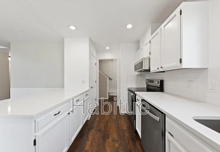2403 W Irene St — Photo 9