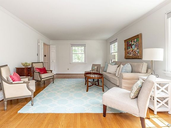5th image of 7708 Surreywood Dr
