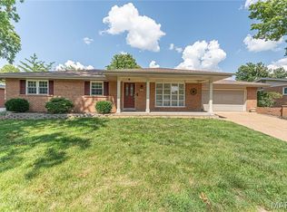 837 Camborne Dr, Saint Louis, MO