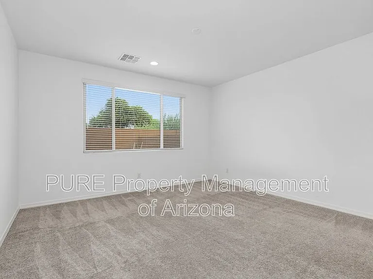 5177 N 87th Dr — Photo 10