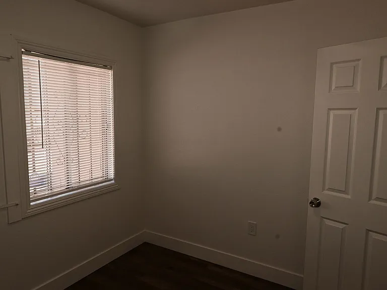 1007 C St #1 — Photo 20