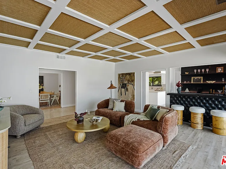 8416 Skyline Dr — Photo 26