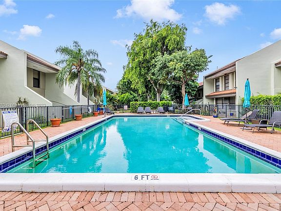 5th image of 6025 Bayview Dr #6025