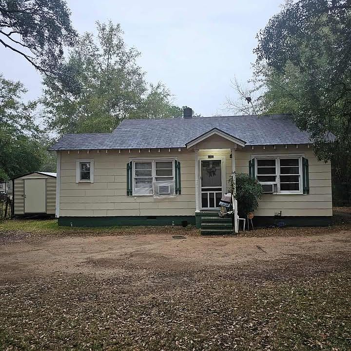 1st image of 1321 Gillespie Ave