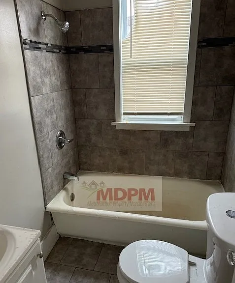 14951 Strathmoor St — Photo 3