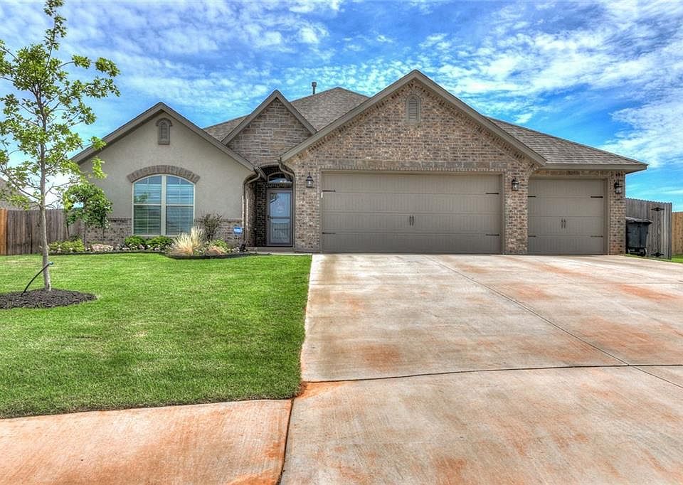 1st image of 4201 SE 39th Ct