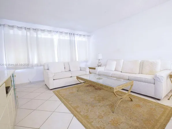 215 SE 3rd Ave APT 401D, Hallandale, FL 33009