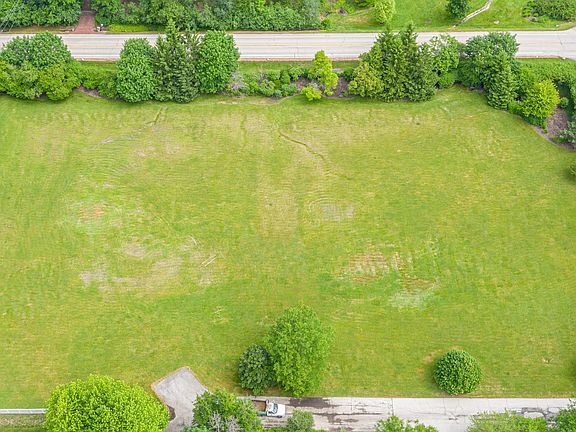 4th image of 1602-16 Braeside Ln Lot 1&2