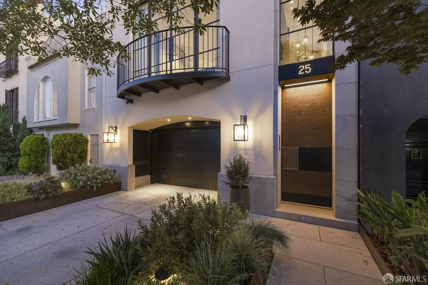 25 Rico Way photo 1