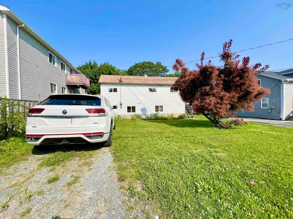 45 Belmont Ave, Dartmouth, NS B2W 1E6