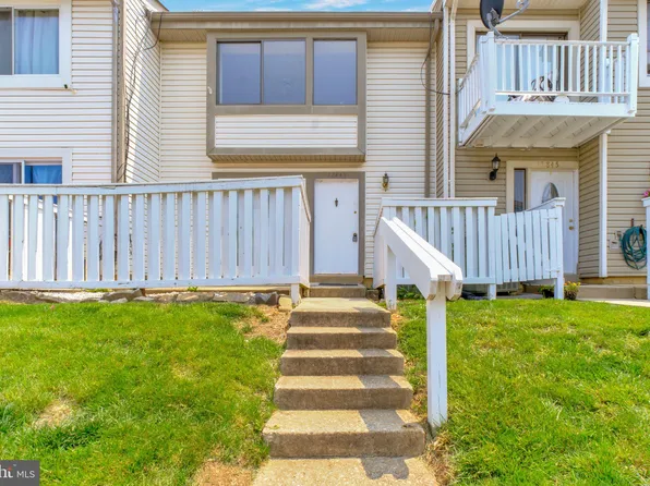 12843 Cara Dr, Woodbridge, VA 22192