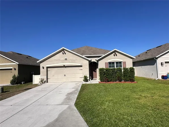 377 Holly Berry Dr, Davenport, FL 33897