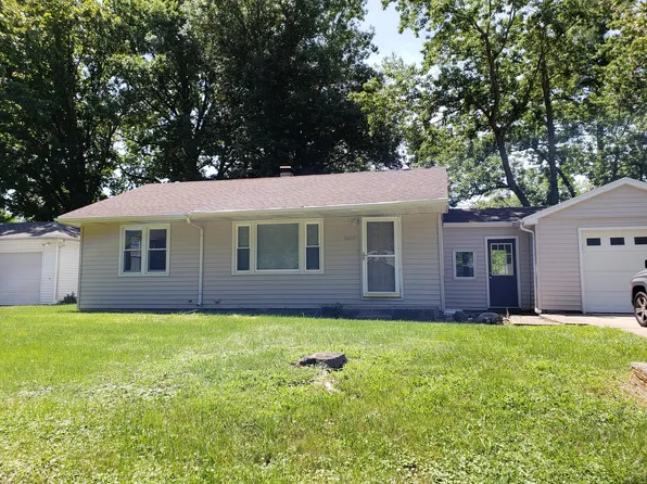 1607 Cornell Dr, Champaign, IL 61821