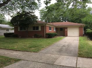 22535 Ashley Dr, Farmington Hills, MI 48336