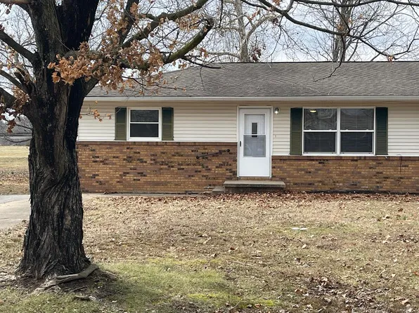 1002 Kimberly Ct, Marion, IL 62959