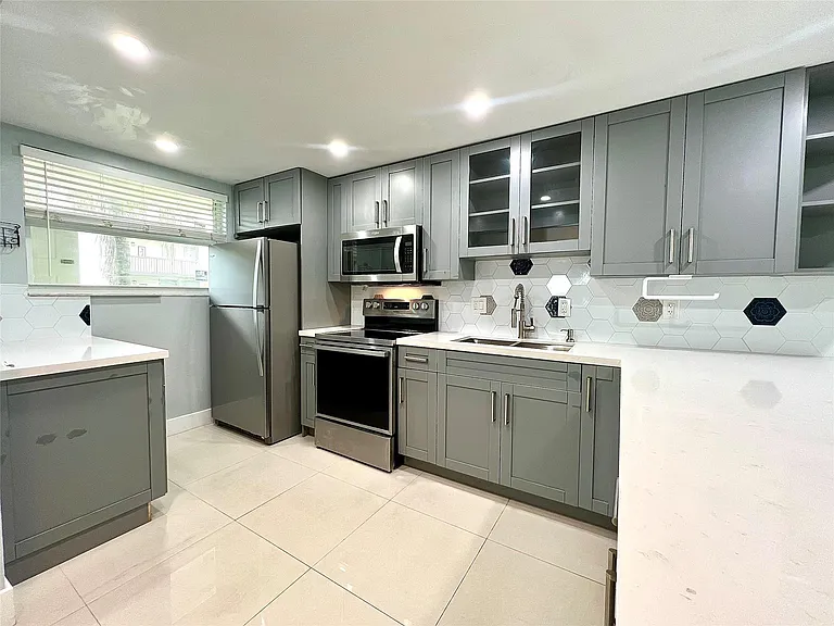 7450 NW 17th St #110 — Photo 4