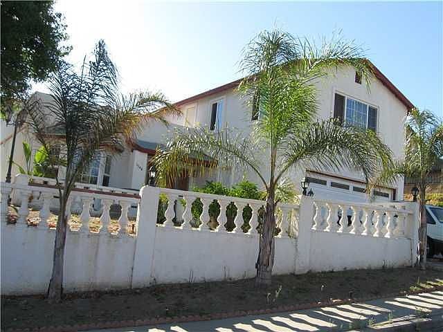 1st image of 1544 Honeysuckle Ln