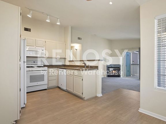 4th image of 3846 Canyon Ranch Rd Unit 203