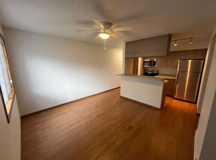 528 N. Dubuque, Iowa City, IA 52245