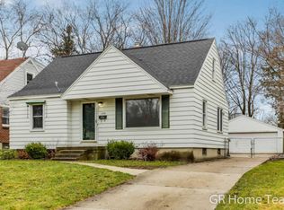 1235 Lewison Ave NE, Grand Rapids, MI 49505