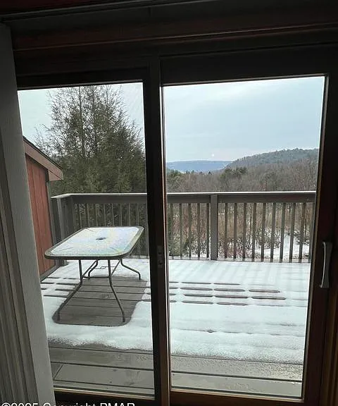 520 Maxine Dr — Photo 17