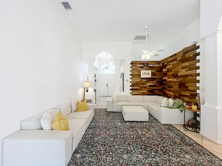 2125 Emerald Green Cir — Photo 17
