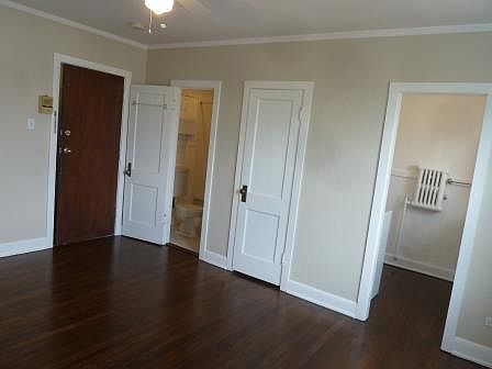 3rd image of 1312 N Lafayette St APT 12