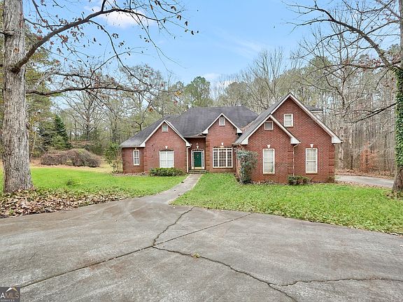 2nd image of 3003 E Fairview Rd