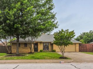 1513 Stiles Ct, Midlothian, TX 76065