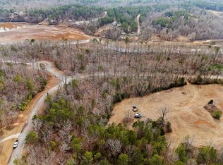 504 Terrapin Pointe Rd, Hodges, SC 29653