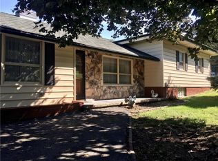 107 Tucker St, Saint Joseph, MO 64504