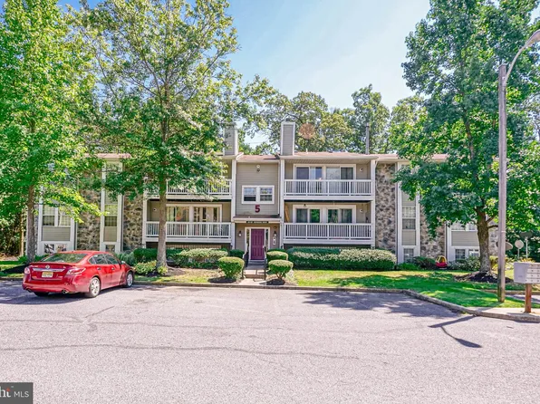 55 Kenwood Dr, Sicklerville, NJ 08081