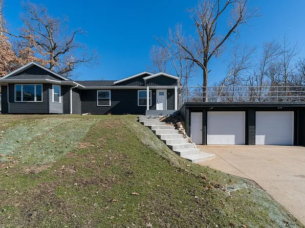 1606 Wenig Rd NE, Cedar Rapids, IA 52402