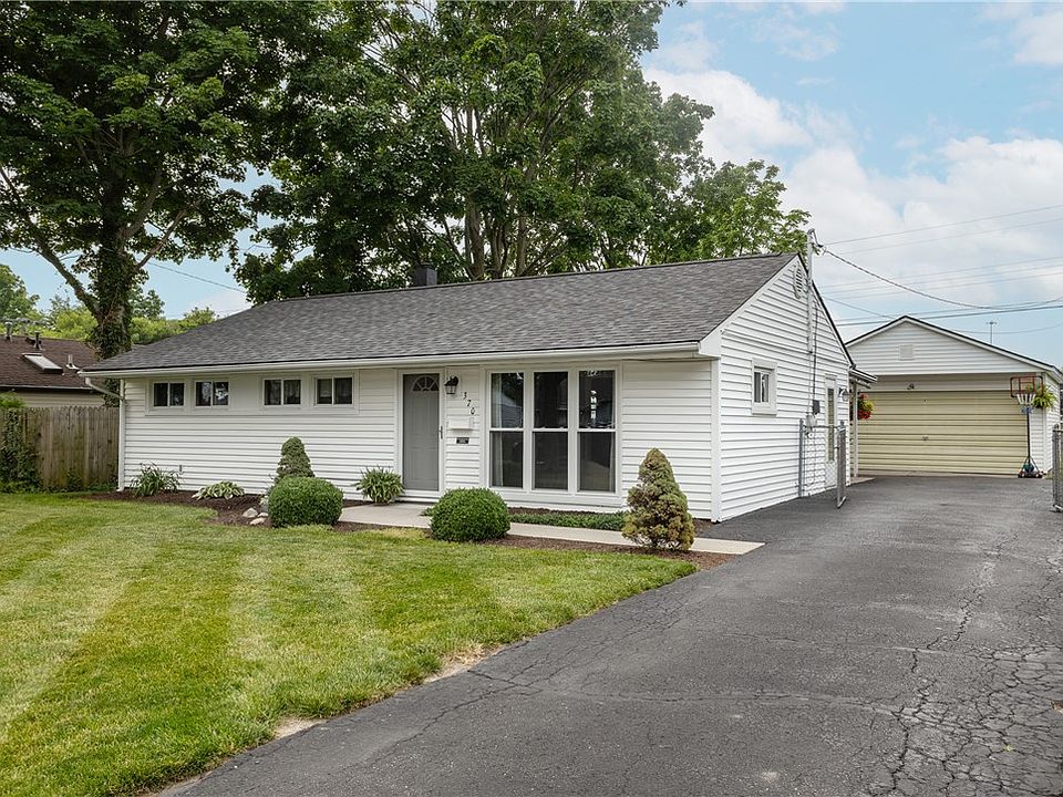 1st image of 370 Skyview Dr