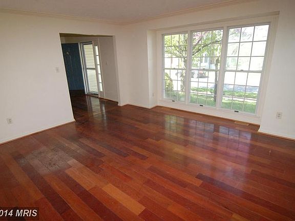 5th image of 6055 Douglas Ave