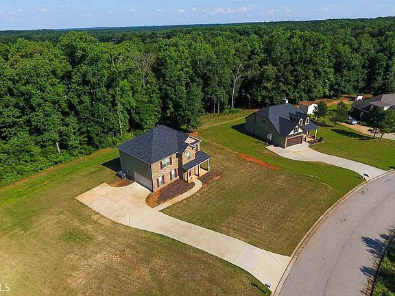 2nd image of 1415 New Holland Cir