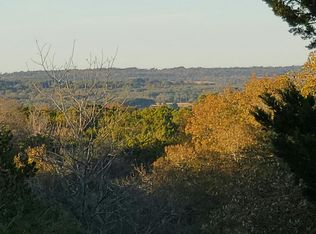 137 Birch Rd, Fredericksburg, TX 78624