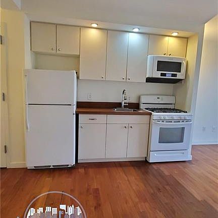 2nd image of 1664 Amsterdam Ave Unit 5B