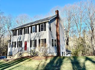 139 Old Princeton Rd, Hubbardston, MA 01452