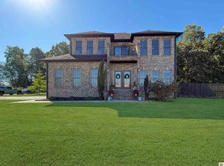 1417 Longwood Dr, Murray, KY 42071