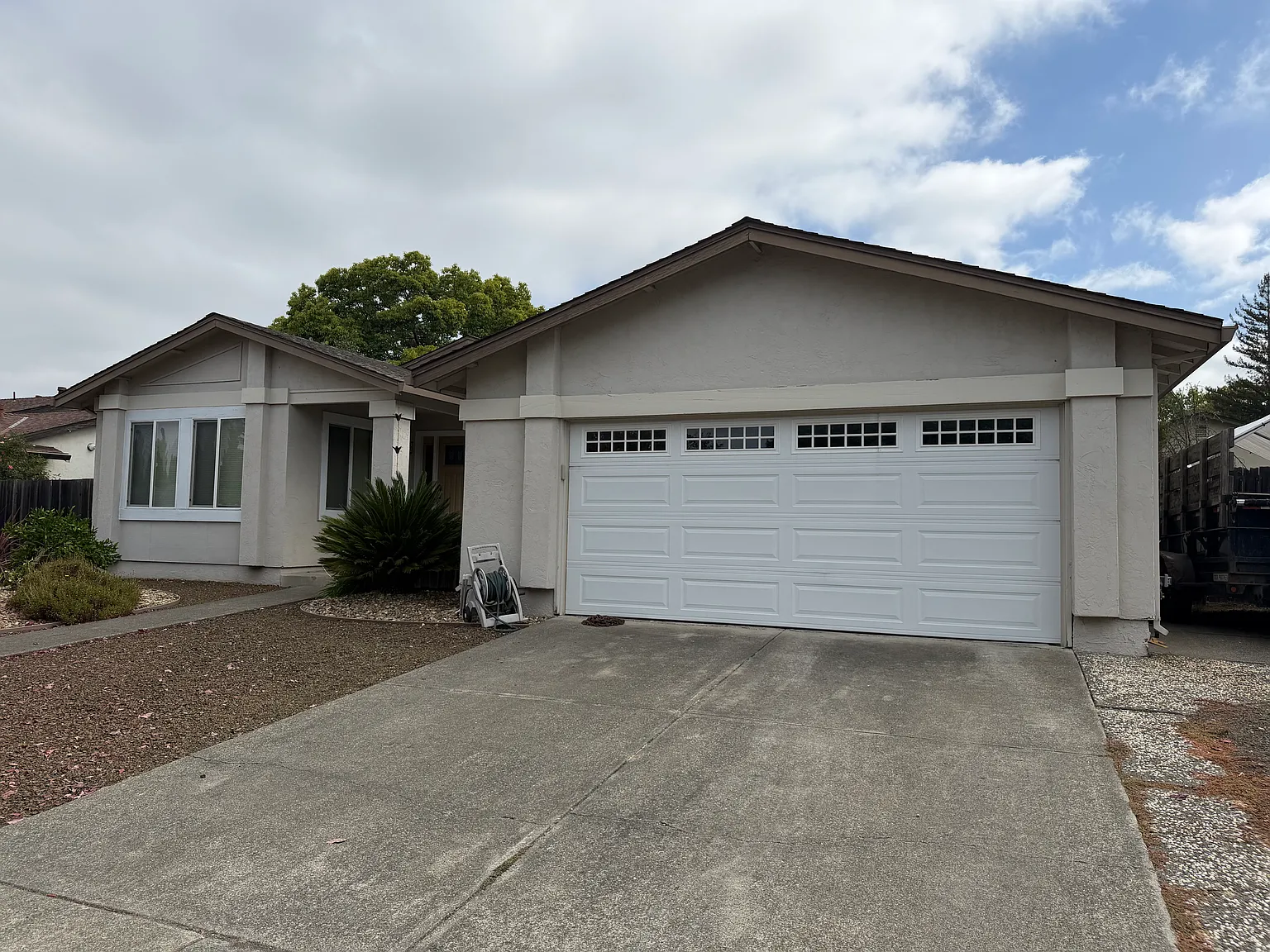 4 bed, 1618 sqft, $3,795 — Photo 3