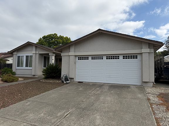 3rd image of 4236 Leafwood East Cir