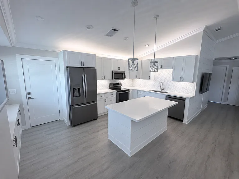 Stillwater Cir — Photo 4