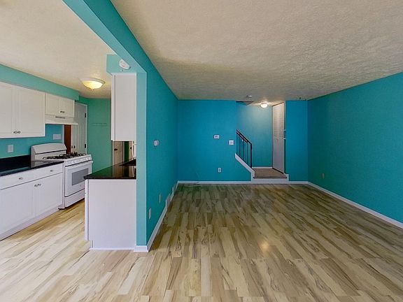 5th image of 143 Greenway Blvd