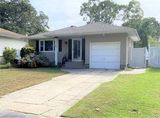 94 Cedarhurst Ave, Selden, NY 11784