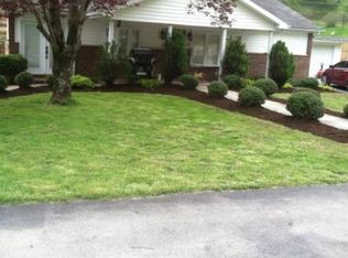 15 Williamsons Grocery Rd, Mc Andrews, KY 41543